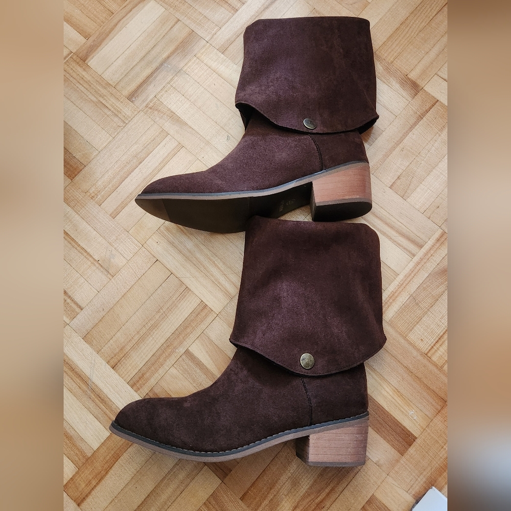 Brown Suede Women's Boots